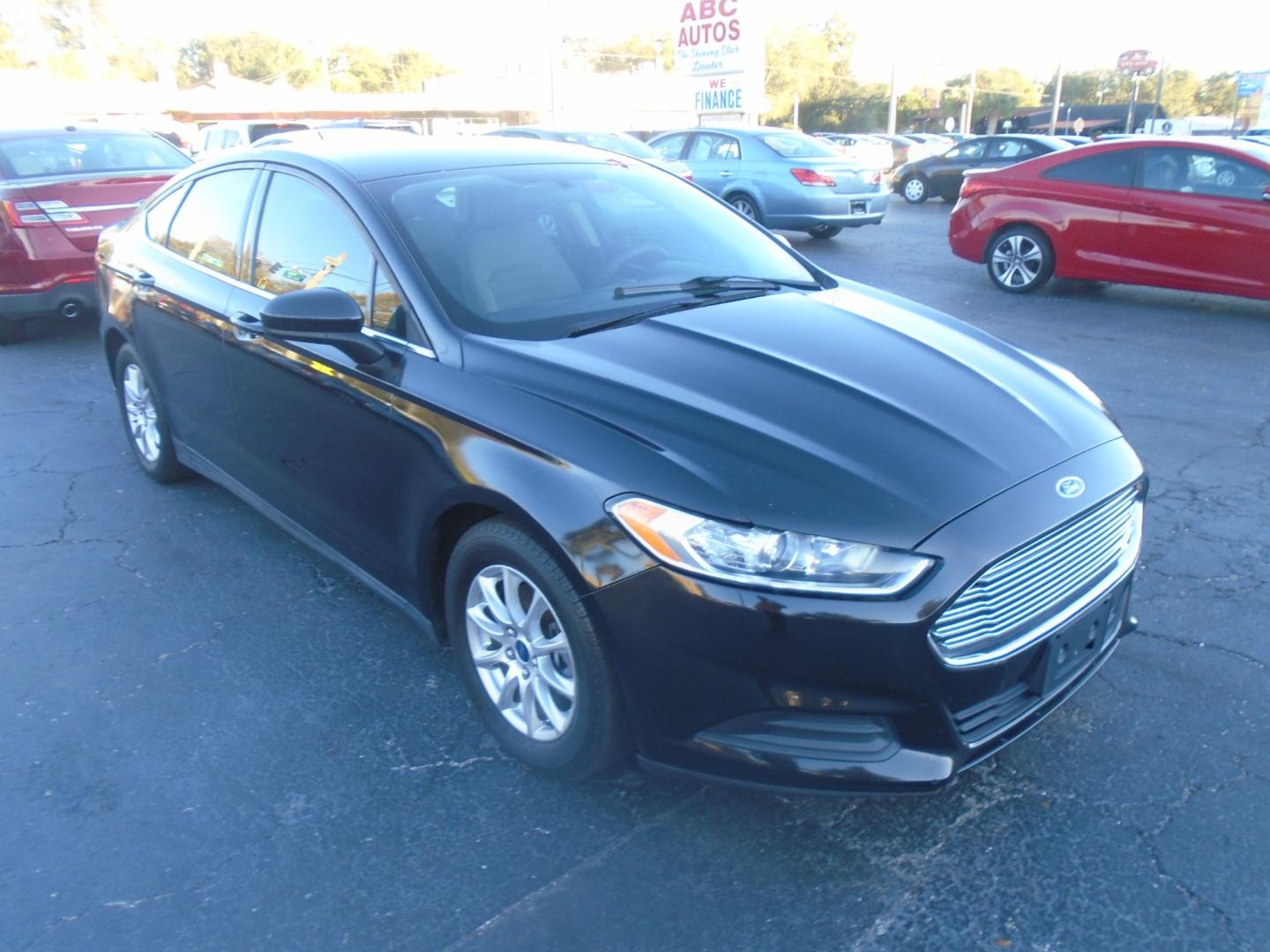 2015 BLACK /Grey FORD FUSION S (3FA6P0G77FR) with an L4 2.5L engine, located at 6112 N Florida Avenue, Tampa, FL, 33604, (888) 521-5131, 27.954929, -82.459534 - Photo#2